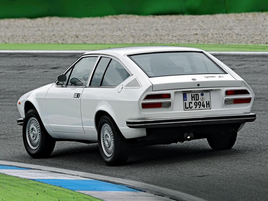  Alfa Romeo Alfetta GT (116) 1974 года  (фото 13 из 18)